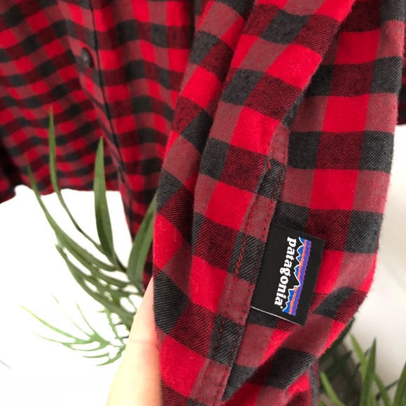 Patagonia red flannel button down - Picture 5 of 5